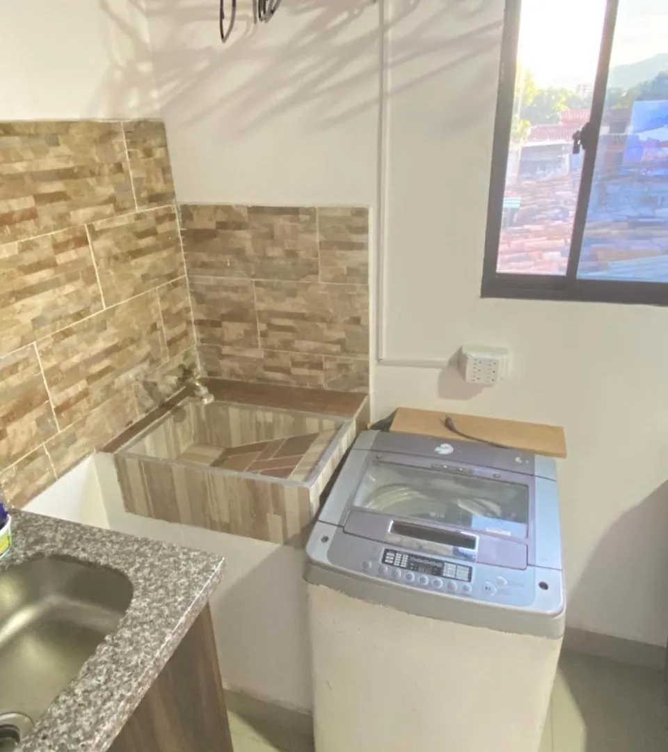 34 Bello Apartamento En La Mejor Zona De Medellin Laureles Estadio 2 Hab 2 Banos Apartment