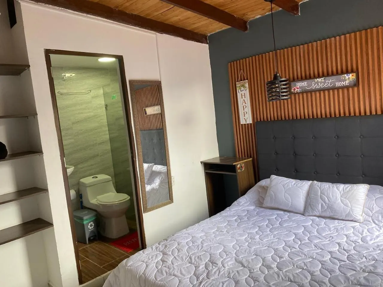 34 Bello Apartamento En La Mejor Zona De Medellin Laureles Estadio 2 Hab 2 Banos Colombia